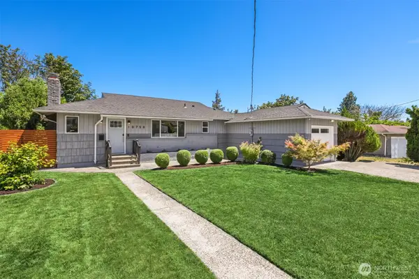10750 66th Avenue S, Seattle, WA 98178