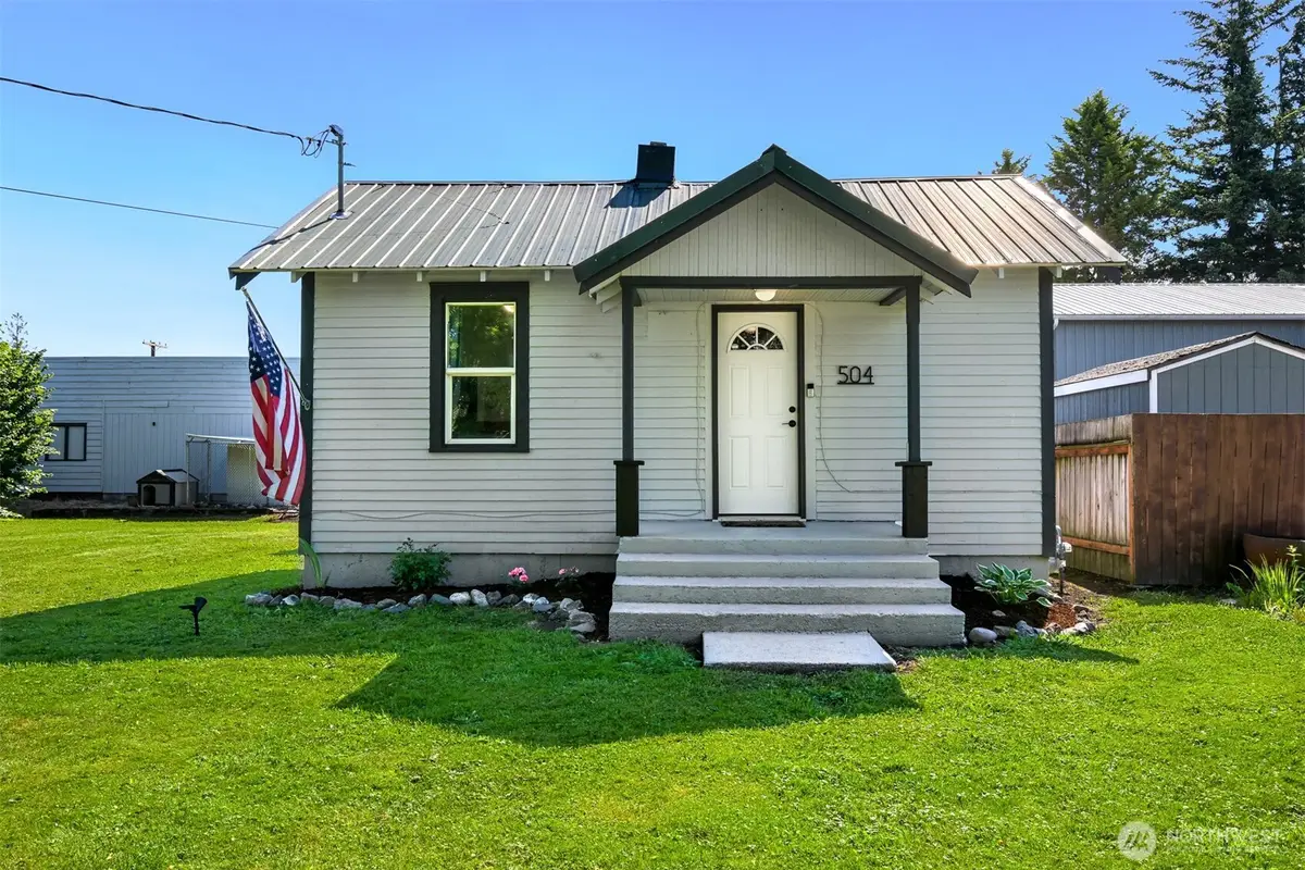 504 W 1st Street, Nooksack, WA 98276 - #1