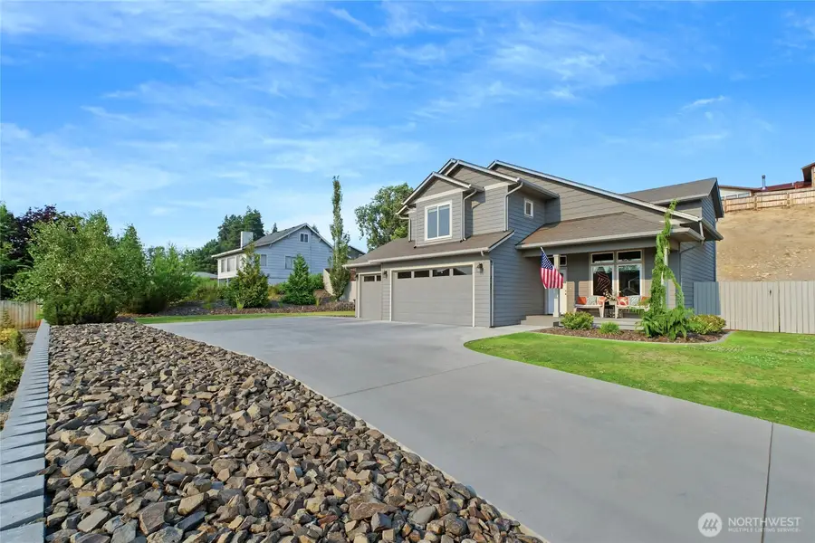 3143 NW Delcon Court, East Wenatchee, WA 98802 - #2