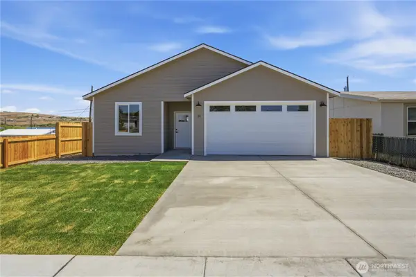38 N Ginkgo Street, Soap Lake, WA 98851