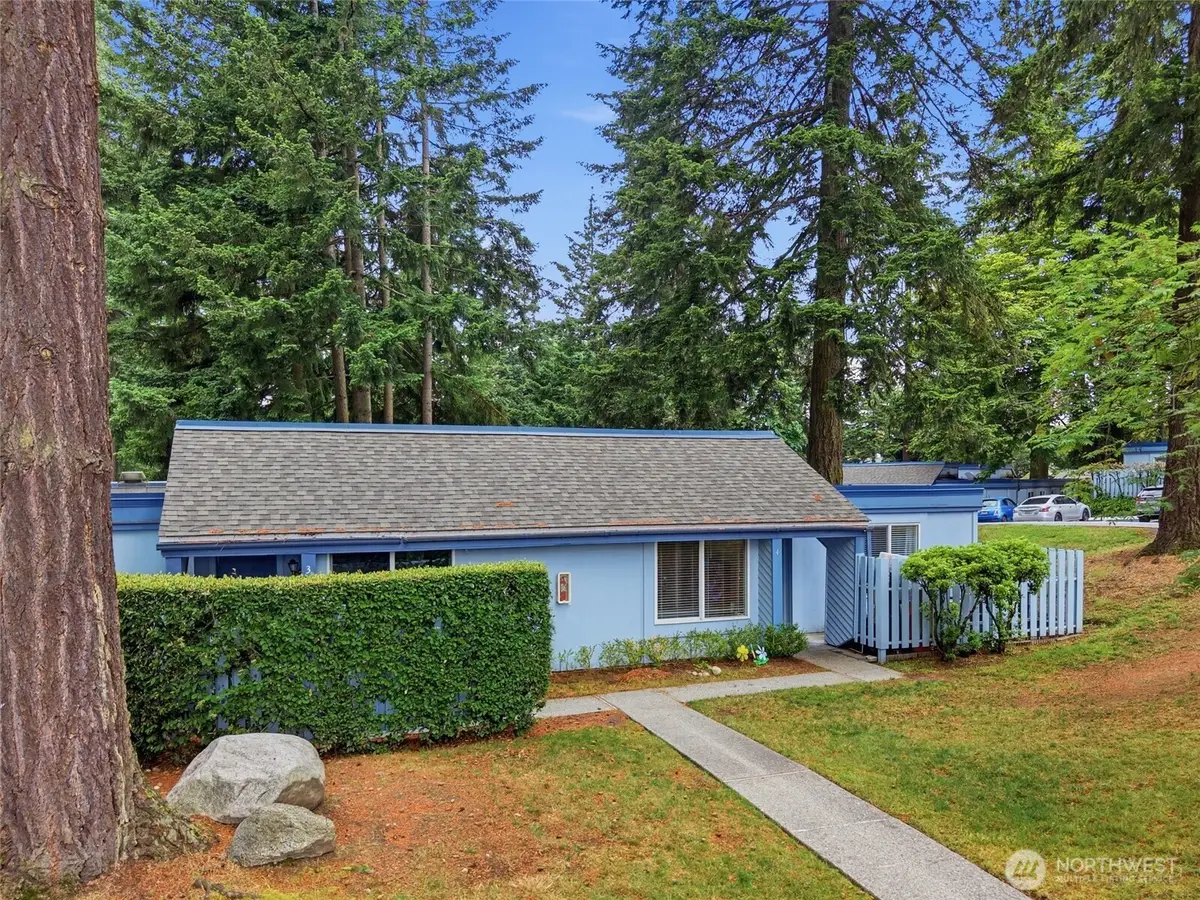 4308 NE Sunset Blvd #V3, Renton, WA 98059 - #1