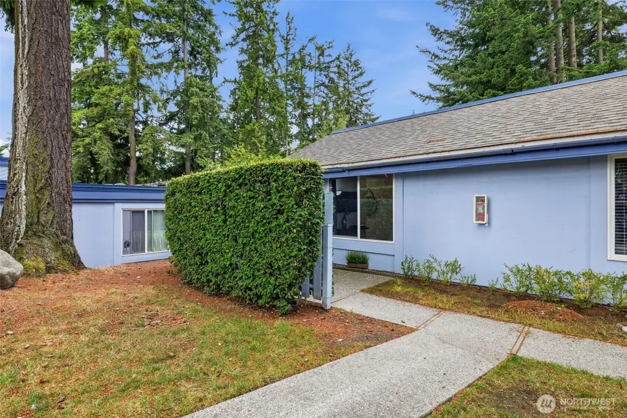 4308 NE Sunset Blvd #V3, Renton, WA 98059 - #3