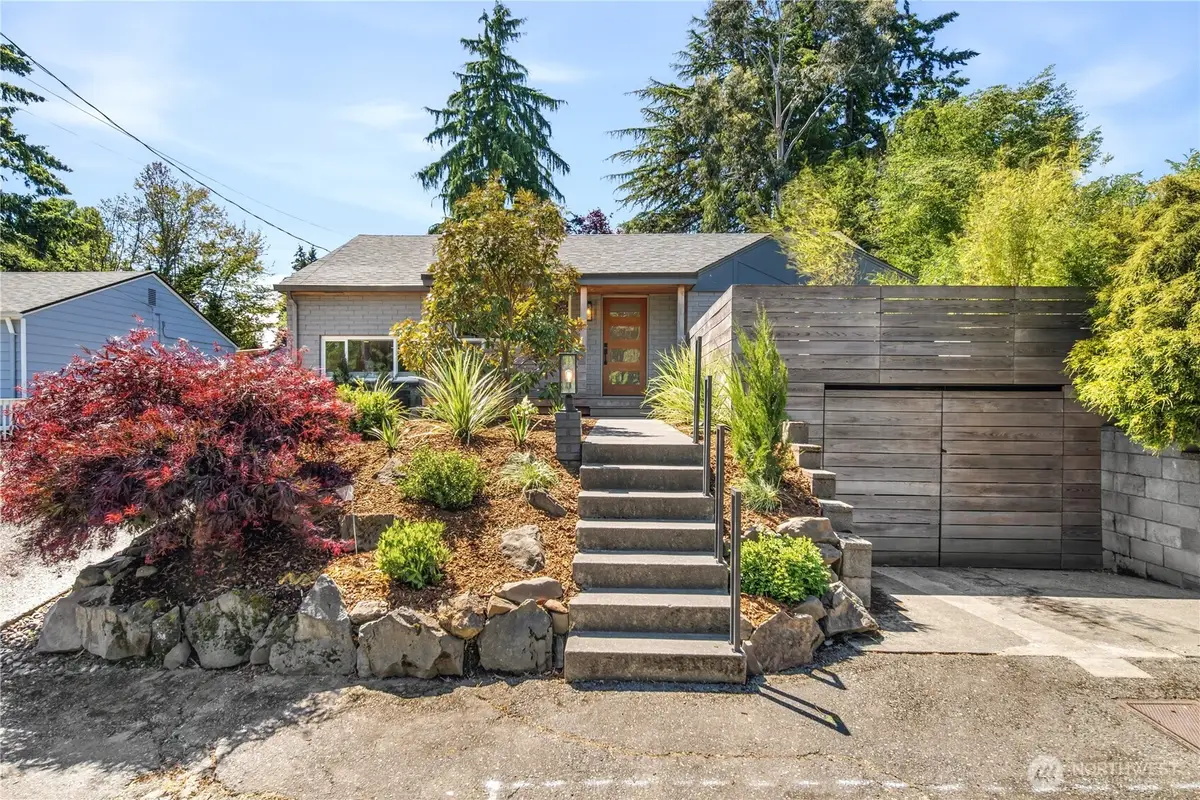 11239 35th Avenue Sw, Seattle, WA 98146 - #1