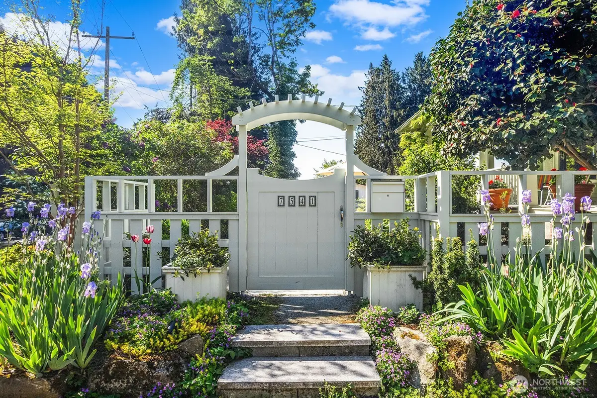 7541 Seward Park Avenue S, Seattle, WA 98118 - #1