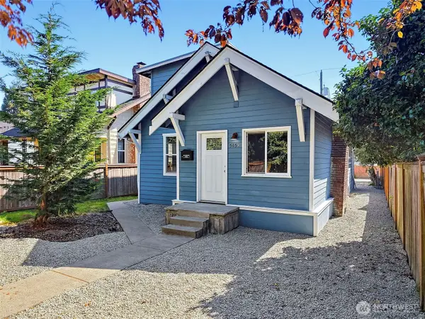 5454 35th Avenue Sw, Seattle, WA 98126