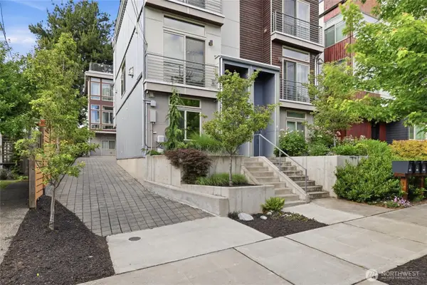 316 NW 41st Street #B, Seattle, WA 98107