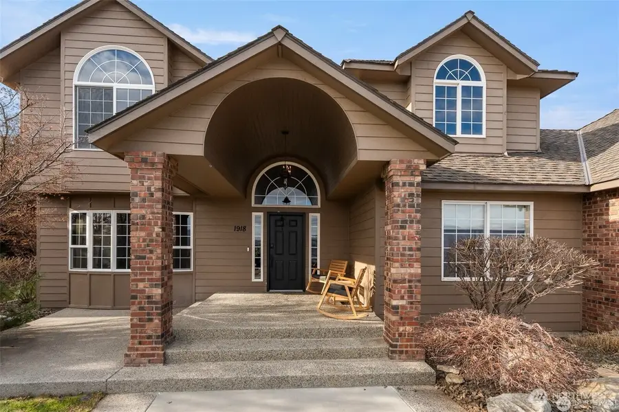 1918 Broadview, Wenatchee, WA 98801 - #3