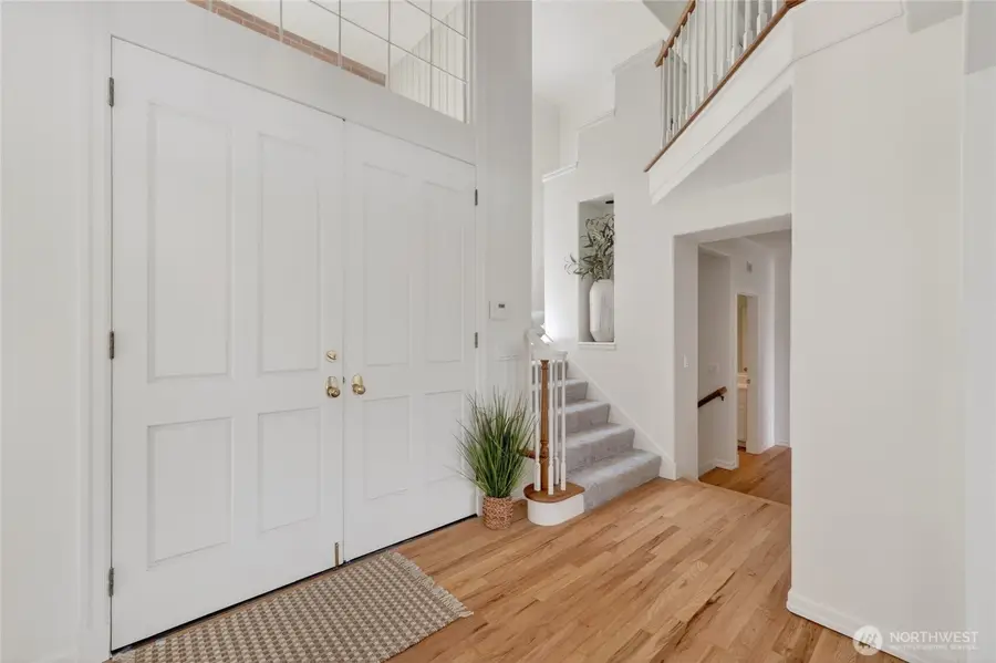8762 Paisley Drive Ne, Seattle, WA 98115 - #3