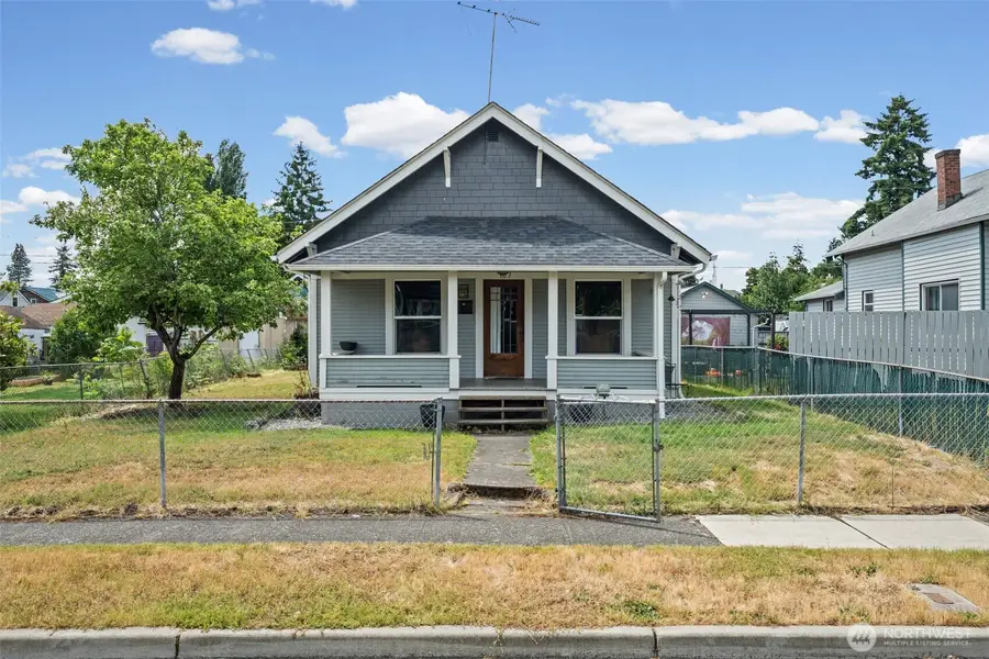 107 G Street Se, Auburn, WA 98002 - #3
