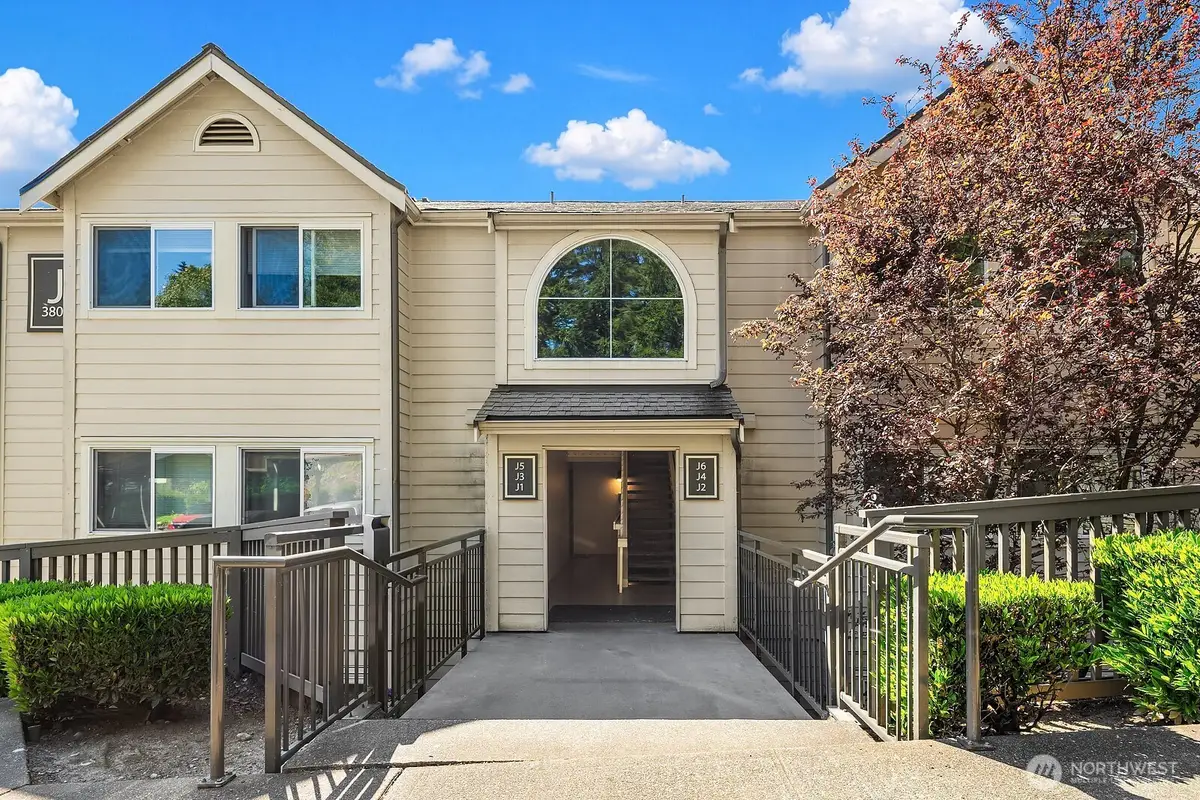 3809 131st Lane Se #J2, Bellevue, WA 98006 - #1