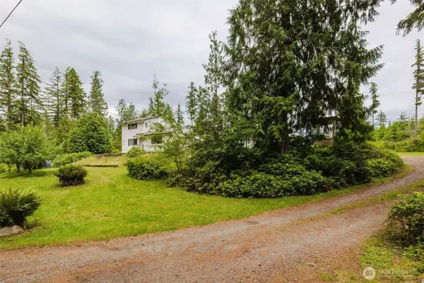 8025 W Wildcat Lake Road, Bremerton, WA 98312