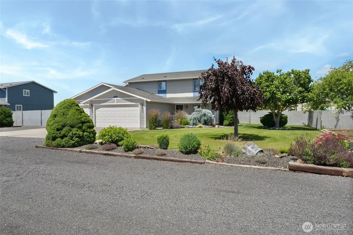 7690 Mcdougal Avenue Ne, Moses Lake, WA 98837 - #1