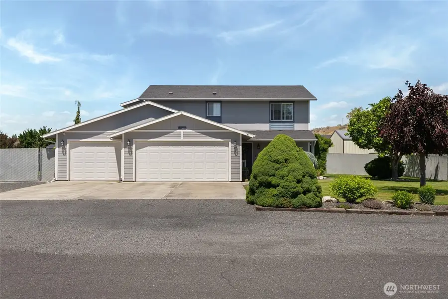 7690 Mcdougal Avenue Ne, Moses Lake, WA 98837 - #2