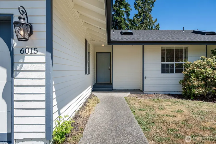 6015 Dexter Avenue #A/B, Everett, WA 98203 - #2