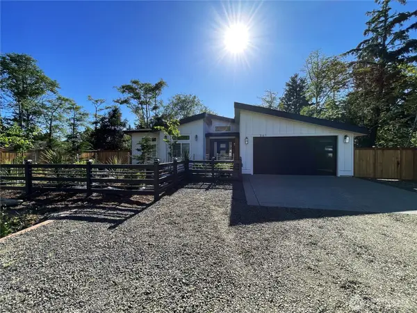 361 Duck Lake Drive Se, Ocean Shores, WA 98569