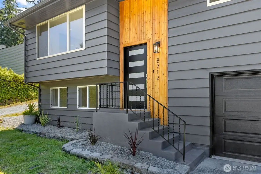 8712 Wildwood Avenue Sw, Lakewood, WA 98498 - #2