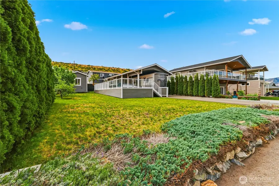 400 W Emerson Drive, Orondo, WA 98843 - #3