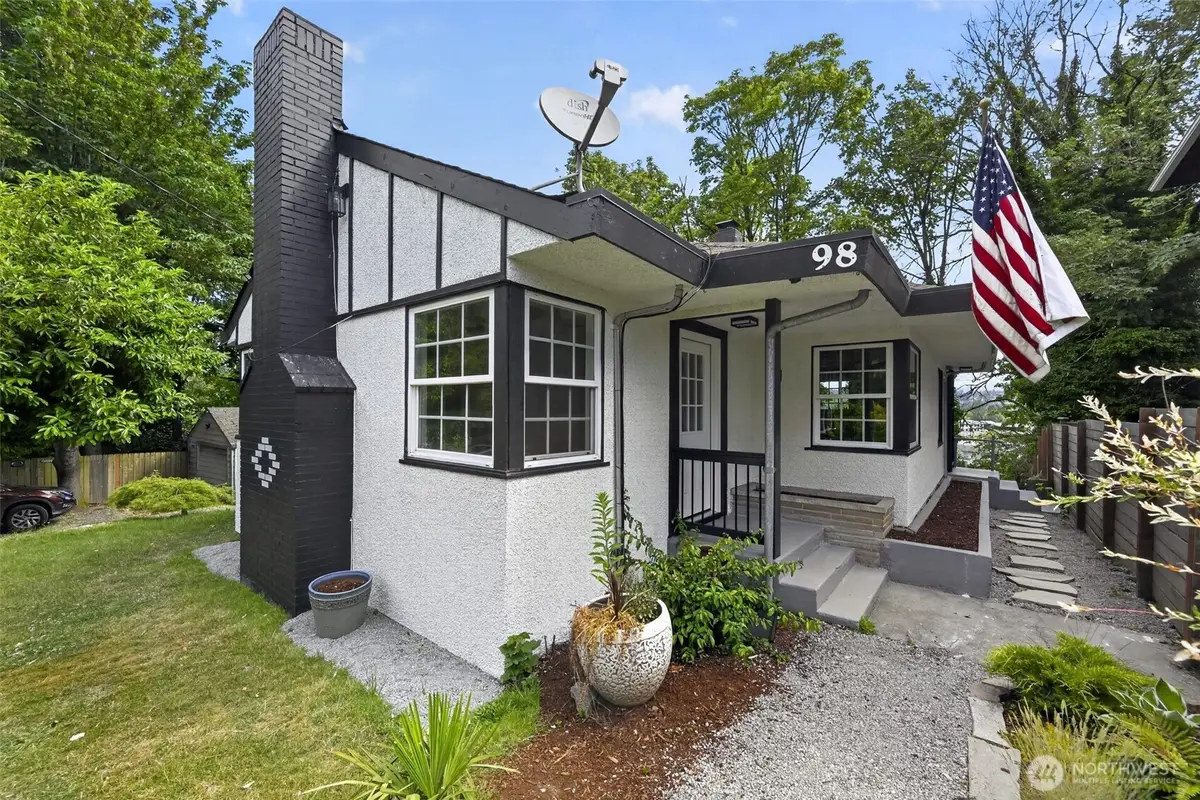 98 Hardie Avenue Sw, Renton, WA 98057 - #1