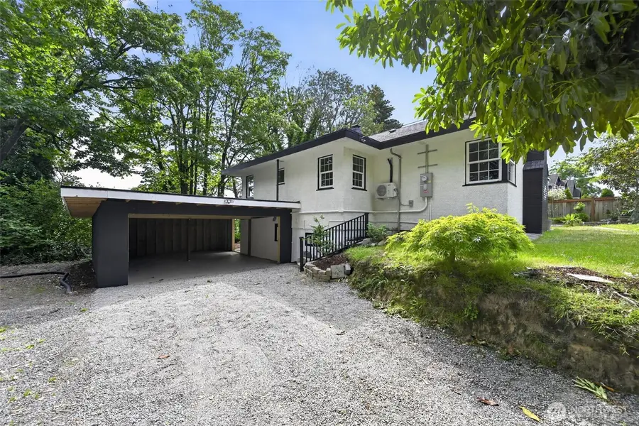 98 Hardie Avenue Sw, Renton, WA 98057 - #2