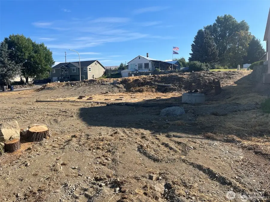 1058 Corum Circle #8 & 9, East Wenatchee, WA 98802 - #3