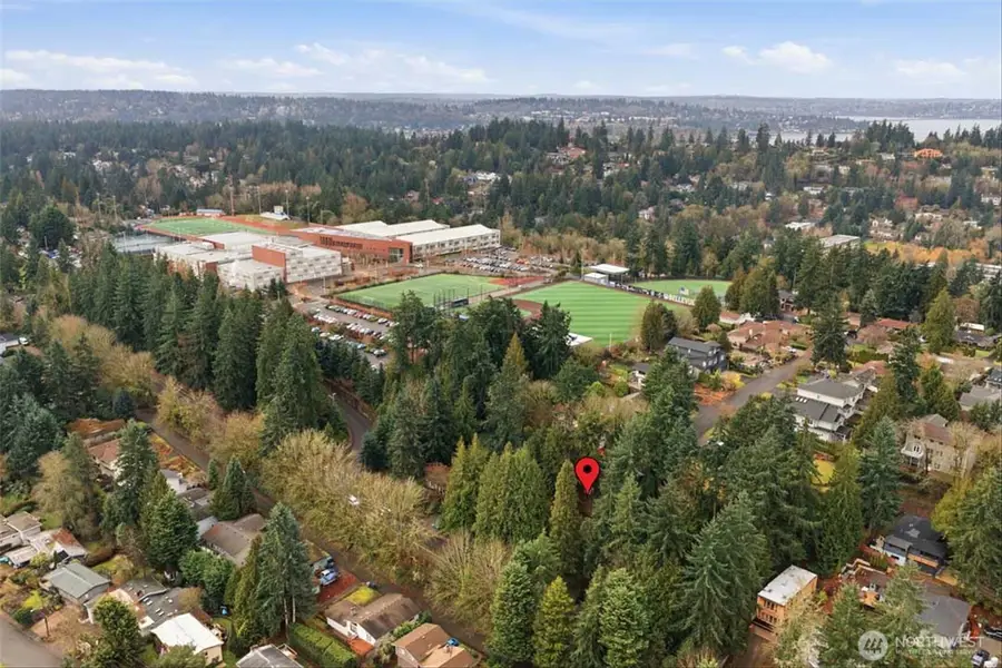 339 108th Avenue Se #10, Bellevue, WA 98004 - #3