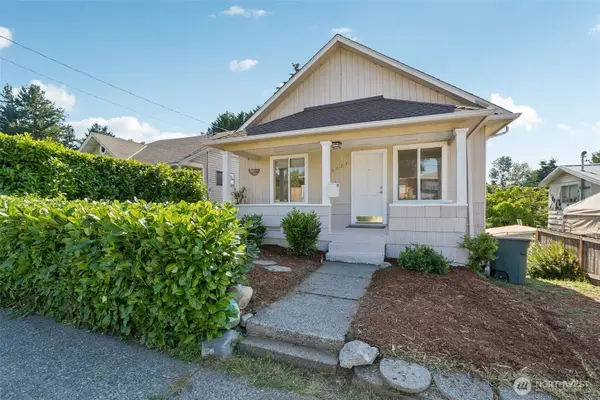 9623 54th Avenue S, Seattle, WA 98118