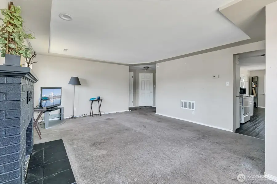7048 S Oakes Street, Tacoma, WA 98409 - #2