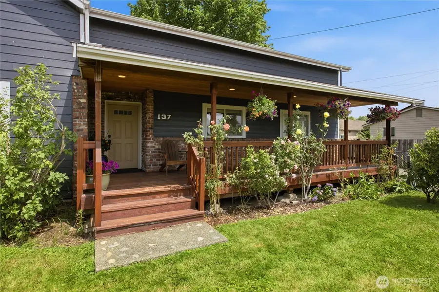 137 Wayne Avenue, Pacific, WA 98047 - #3