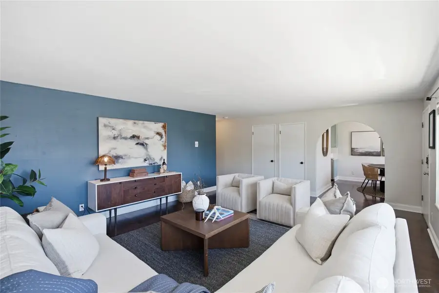 4324 Phinney Avenue N #3, Seattle, WA 98103 - #3