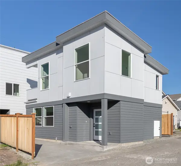 9321 Marcus Avenue S, Seattle, WA 98118