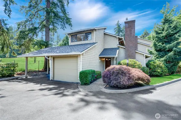 17521 NE 38th Court #B10, Redmond, WA 98052