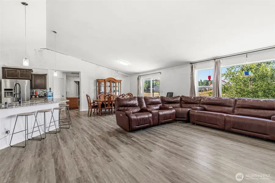 235 Flatt Road, Kelso, WA 98626 - #3