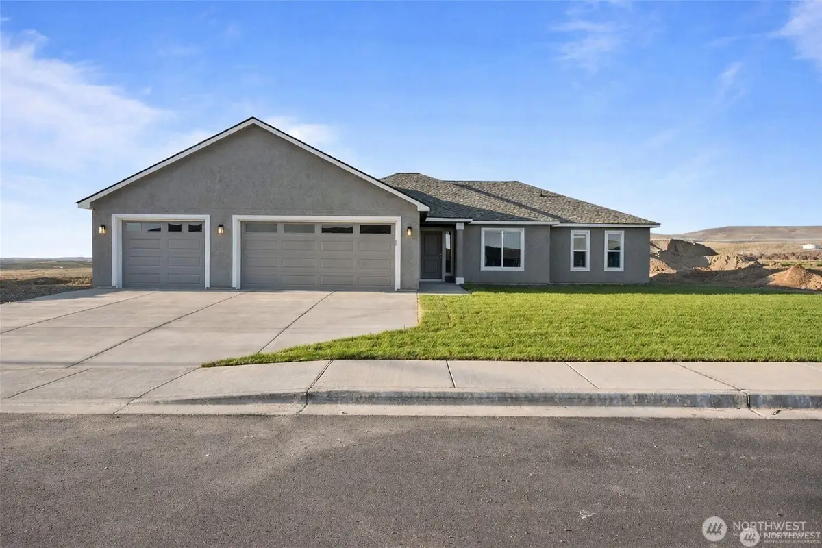 2910 Road 13.6 Sw, Royal City, WA 99357 - #1