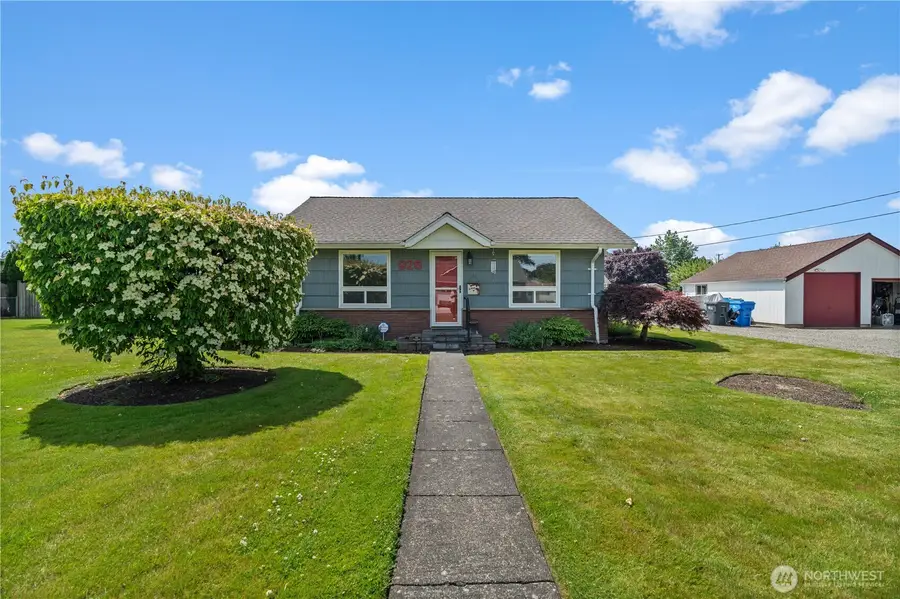 926 6th Avenue Sw, Puyallup, WA 98371 - #3