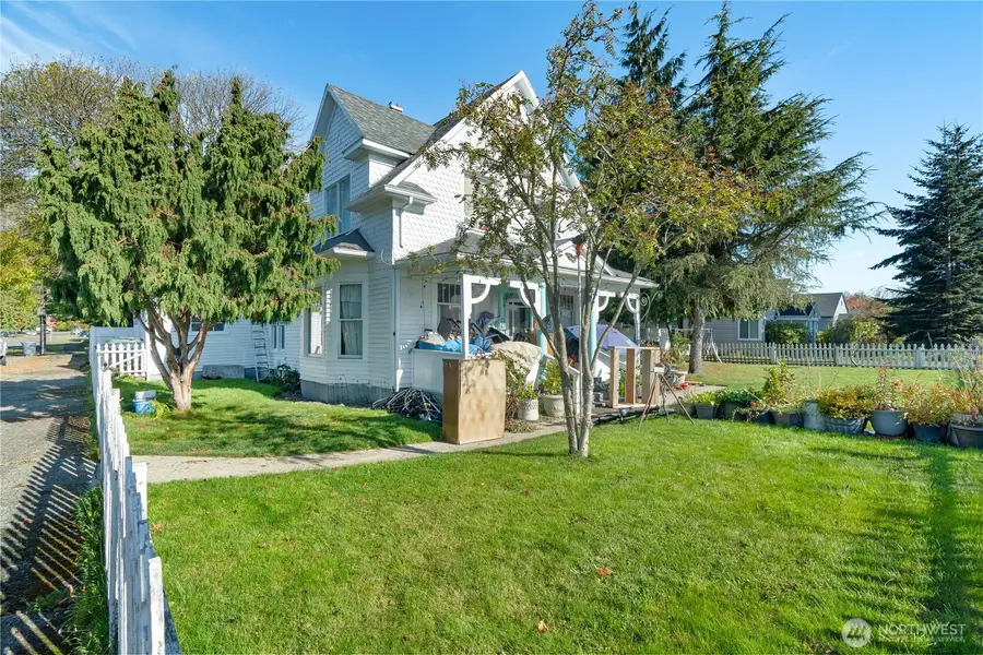 2701 Simpson Avenue, Hoquiam, WA 98550 - #3