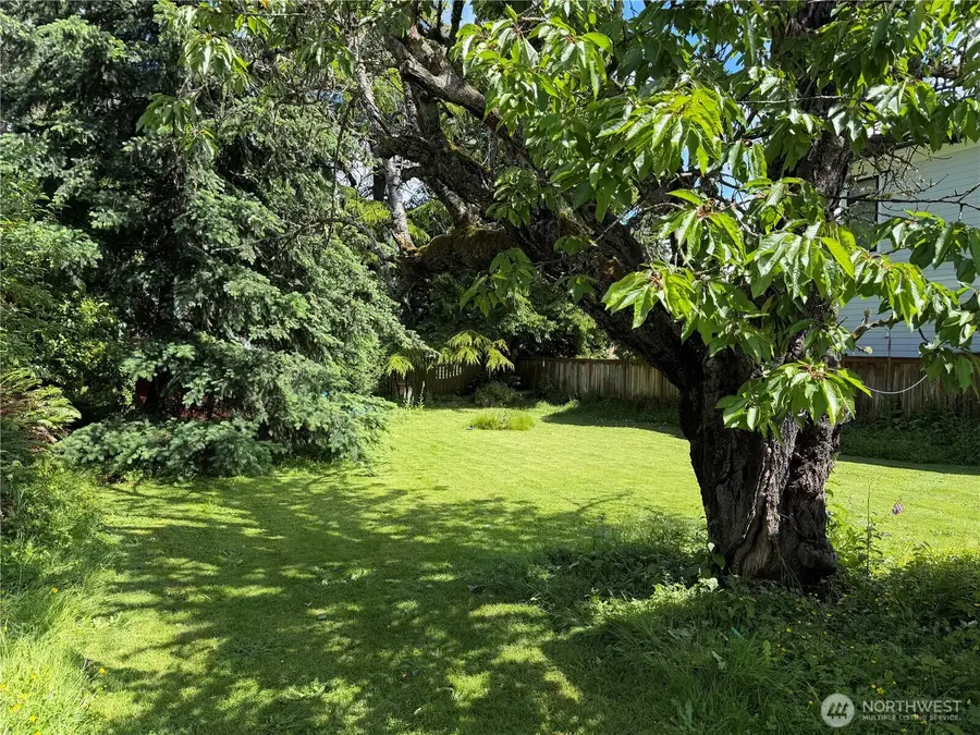 3218 NE 97th Street, Seattle, WA 98115 - #2