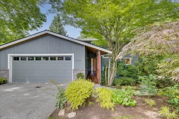 6144 NE 194th Place, Kenmore, WA 98028