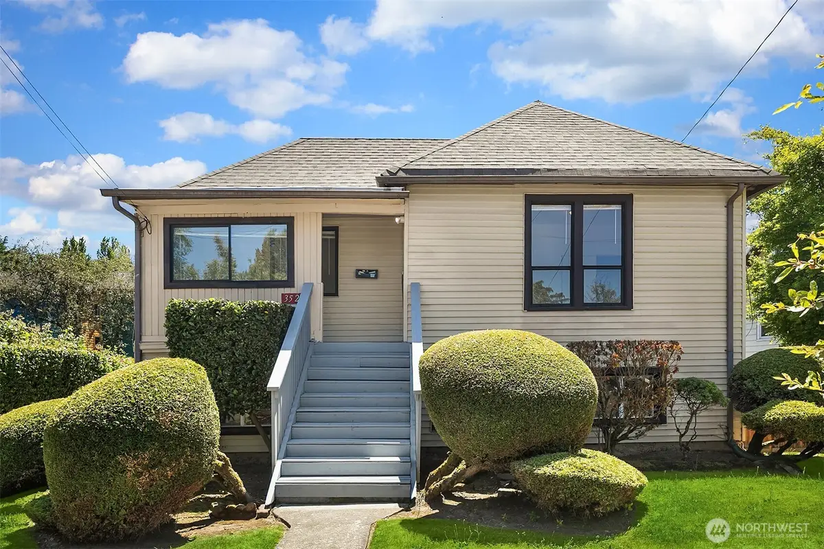 3527 S Hudson Street Ct, Seattle, WA 98118 - #1