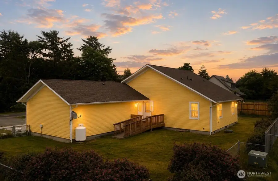 105 22nd Street Ne, Long Beach, WA 98631 - #2