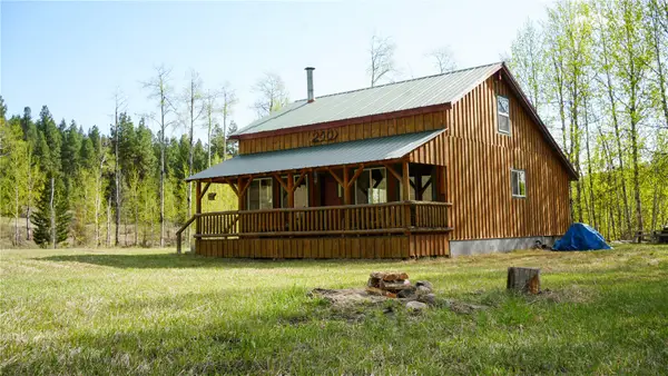 240 Old Railroad Road, Oroville, WA 98844