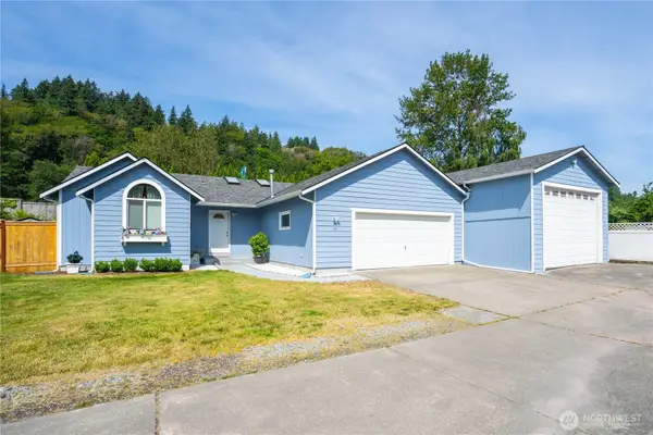 37 3rd Avenue N, Algona, WA 98001