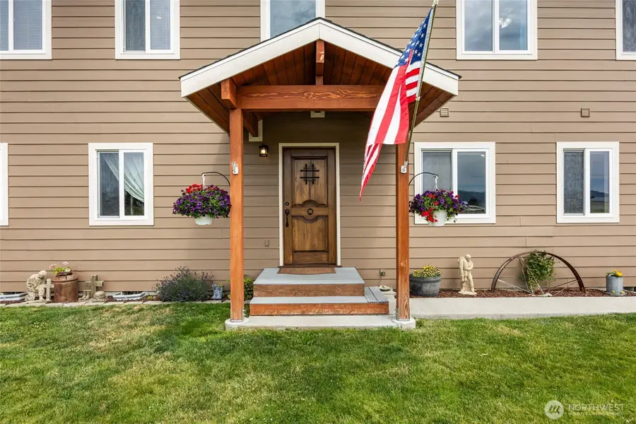12 S Kirkpatrick Street, Omak, WA 98841 - #3