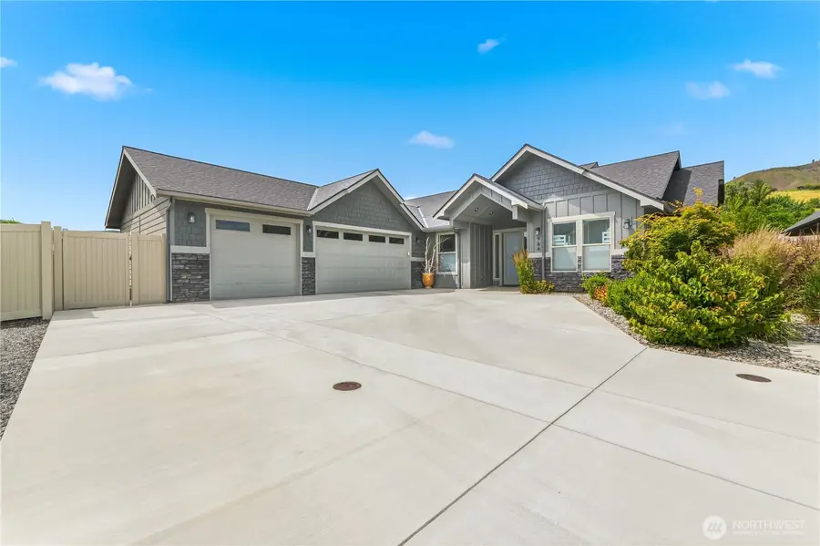 966 Bentley Lane, Wenatchee, WA 98801 - #2