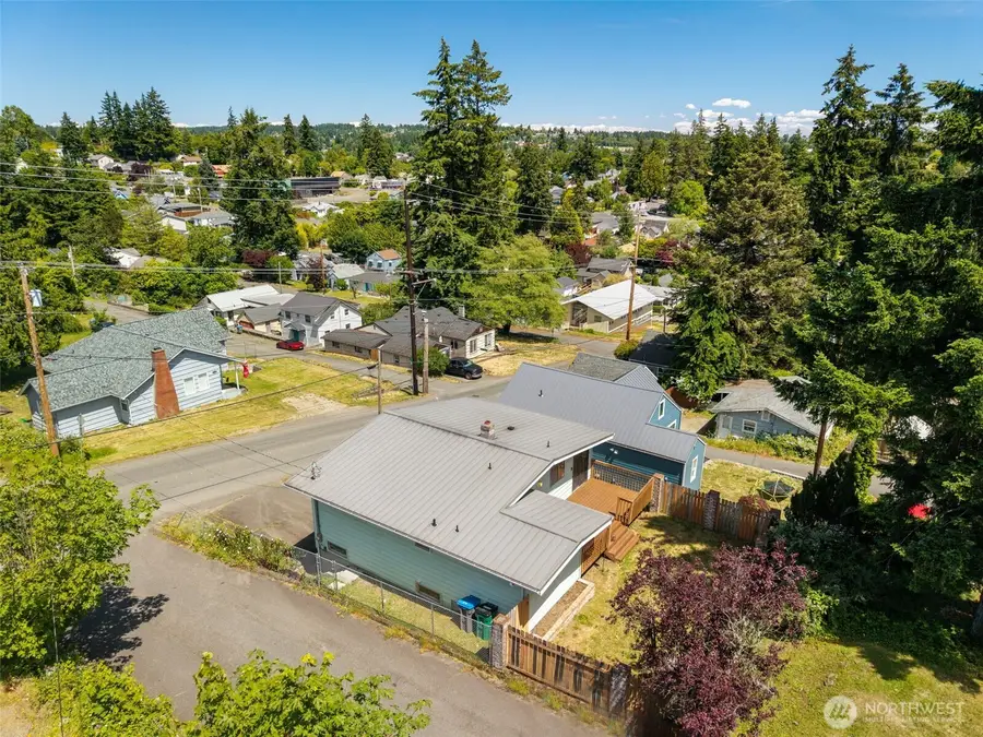 3105 13th Street, Bremerton, WA 98312 - #2