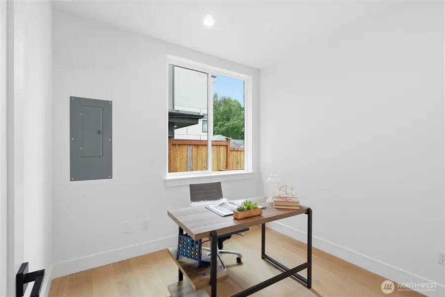 6219 9th Avenue Ne, Seattle, WA 98115 - #2