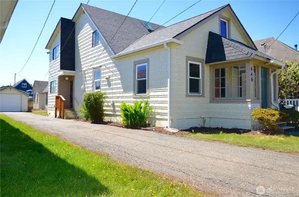 446 Eklund Avenue, Hoquiam, WA 98550