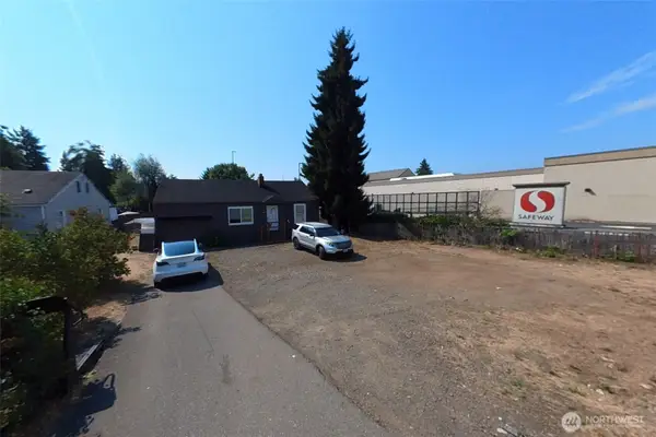 7009 NE 181st Street, Kenmore, WA 98028