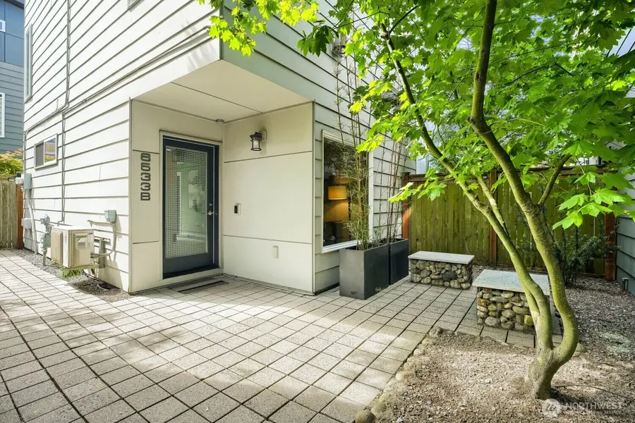 6533 34th Avenue Sw #B, Seattle, WA 98126 - #3
