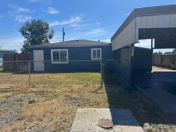 4253 NE Lincoln Drive, Moses Lake, WA 98837