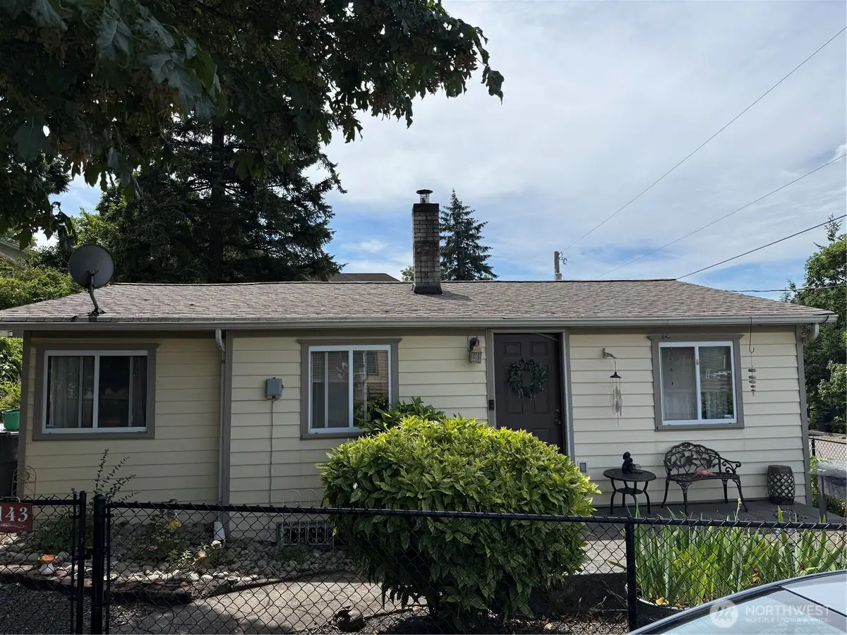 4143 W E Street, Bremerton, WA 98312 - #1